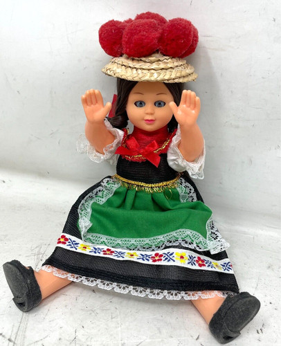 Puppe trachtenpuppe klappaugen - trachtenpuppe,